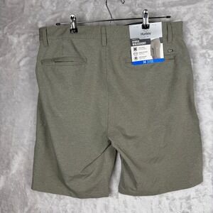 Hurley Mens Regular Fit Hybrid Walkshort 36 Tan